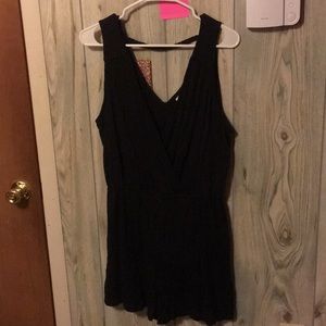 Universal Thread short romper